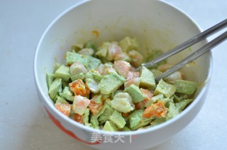 There is Also A New Way to Eat Fruit-----baked Shrimp with Avocado recipe