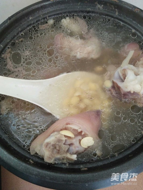 Soy Pork Knuckle Soup recipe