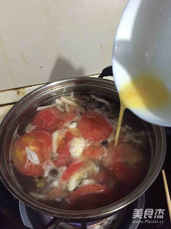 Tomato, Egg, Mushroom Soup recipe