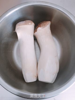 Stir-fried King Pleurotus with Sausage recipe