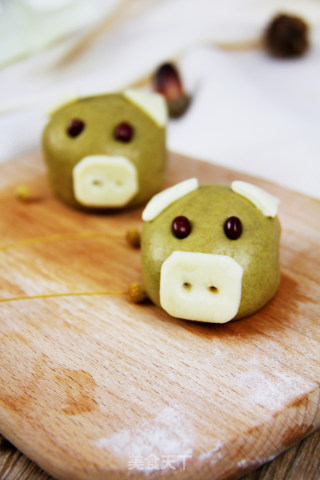 Make A "pig" in The Year of The Pig, and Wish You A Happy New Year! recipe