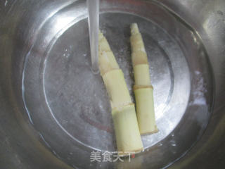 Whip Bamboo Shoots and Winter Melon Soup recipe