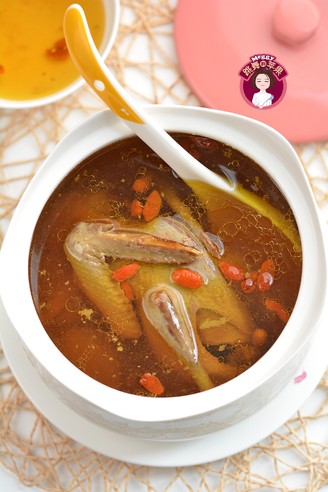 Stewed Old Pigeon Soup recipe