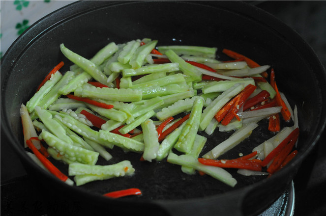 Stir-fried Bitter Gourd with Ginger recipe