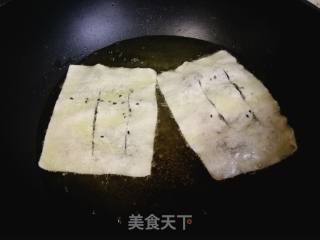 Variety of Wonton Wrappers: Thin Crispy Burnt Leaves recipe