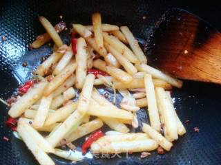 【sichuan Cuisine】--dried Stir-fried Potato Chips recipe