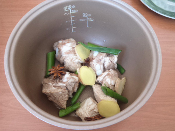 Spring Bamboo Shoots Ribs Soup recipe