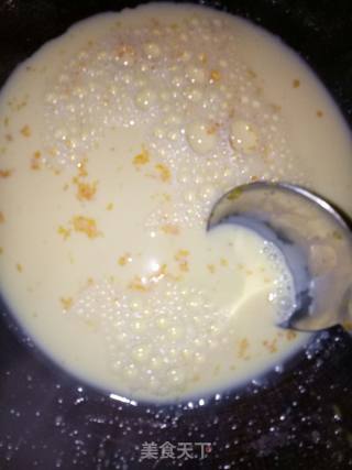 Small Eggs. Yogurt Strawberry Ice Cream recipe