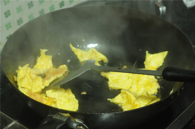 Scrambled Eggs with Local Vegetables recipe