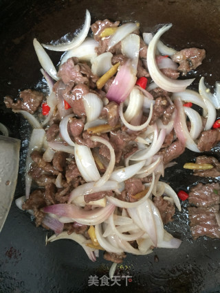 Fried Beef with Onion recipe