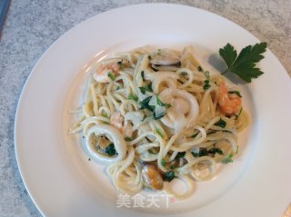 Assorted Seafood Pasta recipe