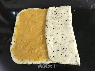 Black Sesame Sweet Potato Twisted Bread recipe