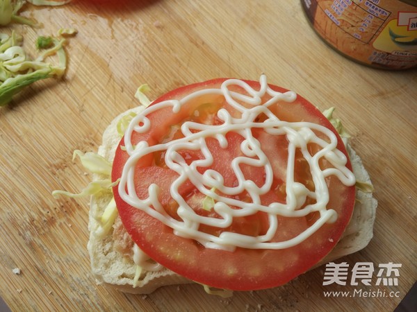 Tuna Bun Burger recipe