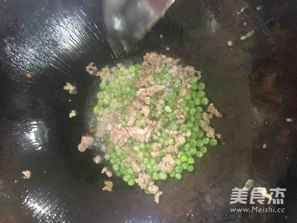 Fried Rice with Green Beans and Corn Beef recipe