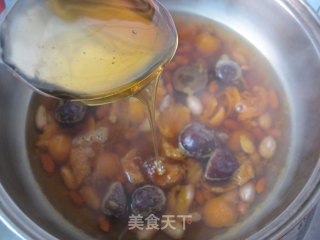 Pumpkin, Peanut and Red Date Soup recipe