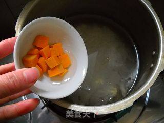 Pumpkin Tremella Porridge recipe