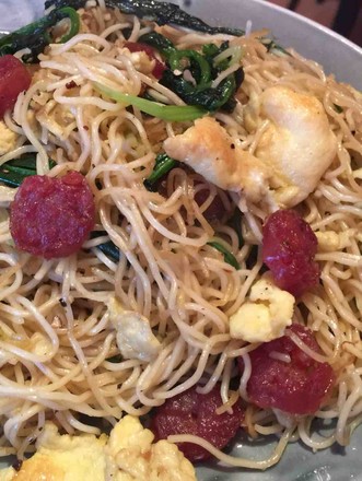 Fried Noodles with Egg Sausage recipe