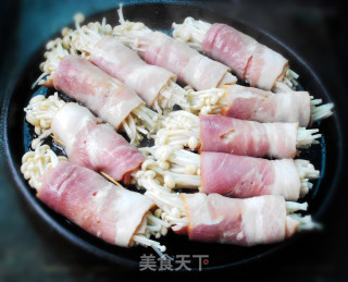 Sizzling Bacon and Enoki Mushroom Roll recipe