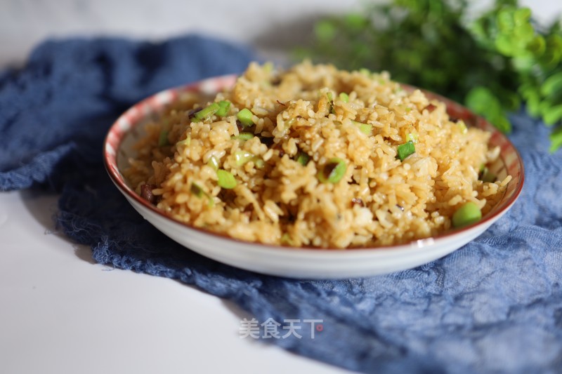 Fried Rice with Barbecued Pork and Garlic Sprouts recipe