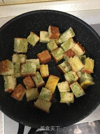 Fried Toast with Salt and Pepper recipe