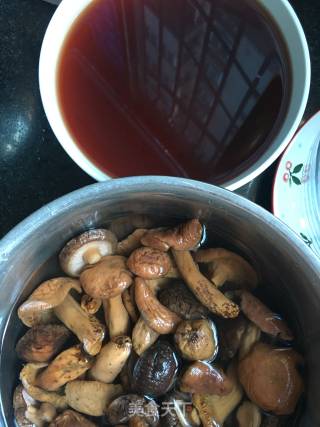 Double Mushroom Black Chicken Soup recipe