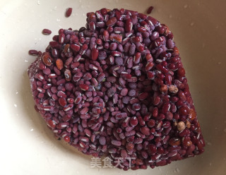 Replenishing Blood and Dehumidifying Red Bean and Barley Water recipe