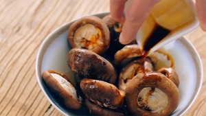 Baihua Stuffed Fresh Mushrooms｜a Video recipe