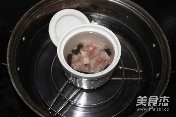 Shouwu Lean Meat Soup recipe