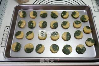 #aca烤明星大赛#two-color Almond Biscuits recipe