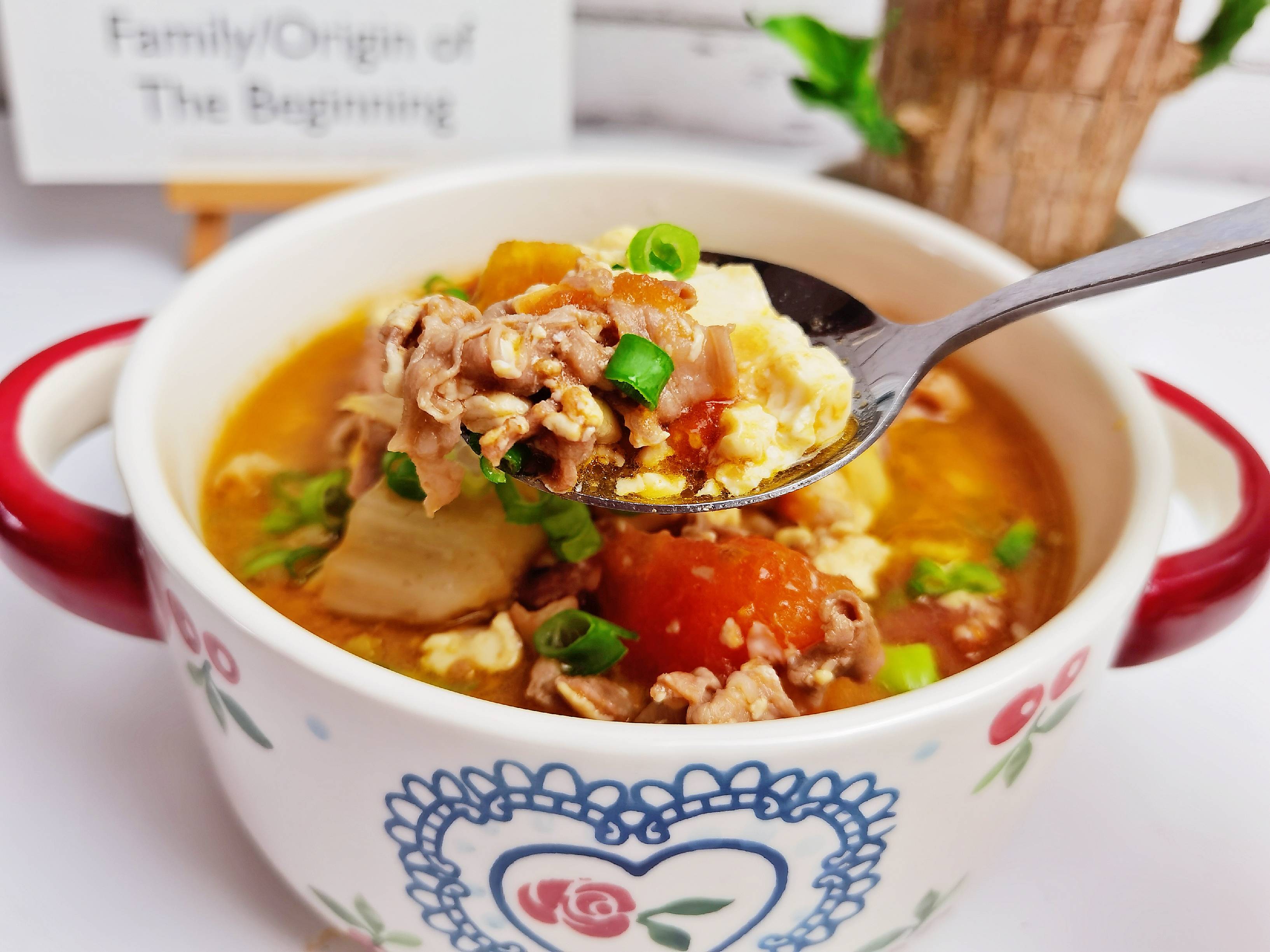 It’s Cold and Warm, So Make A Soup for Your Family-tomato Tofu Fat Lamb recipe