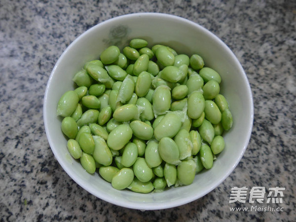 Stir-fried Edamame with Pickled Vegetables and Zizania recipe