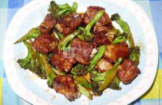 Braised Pork Ribs with Broccoli recipe