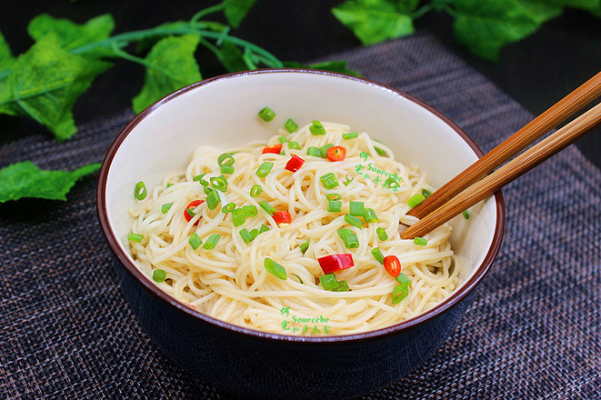 Noodles with Scallion Oil, Favorite When It Rains recipe