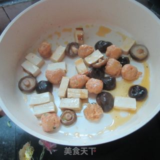 Mushroom Boiled Meatballs recipe