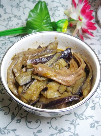 Braised Eggplant with Duck Feet