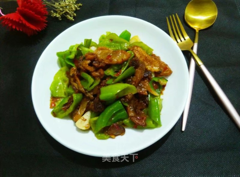 Stir-fried Jars of Meat with Green Peppers recipe