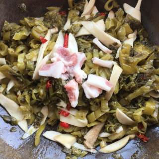 Stir-fried Pickles with Coprinus Comatus recipe