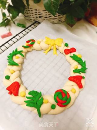 Christmas Wreath Cheese Bread recipe