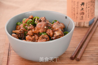 Weishan Commune Liuyang Cuisine: Stir-fried Native Chicken with Wild Camellia Oil recipe