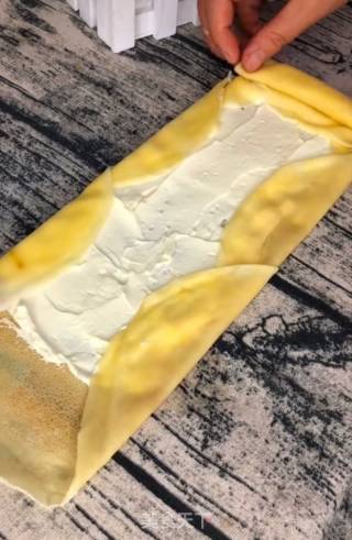 Cream Towel Roll recipe