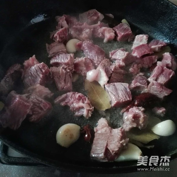 Braised Radish Sirloin recipe