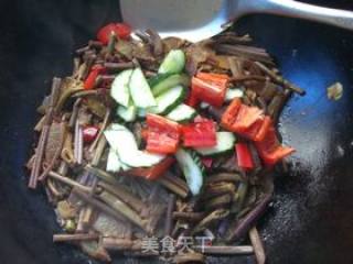 Stir-fried Bracken with Bacon recipe