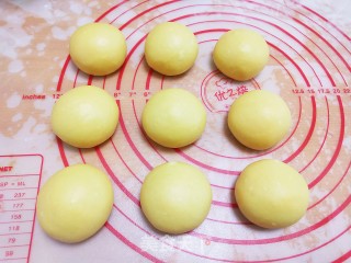 Pumpkin Meal Buns recipe