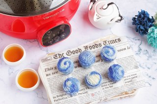 Blue and White Porcelain Snowy Mooncake recipe