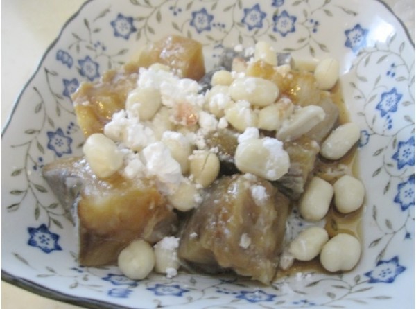 Steamed Dried Fish with Peanuts recipe