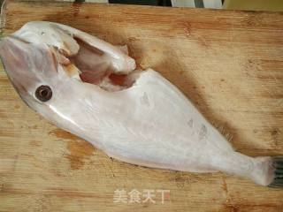 Steamed and Skinned Fish in Soy Sauce recipe