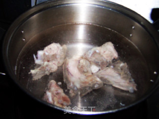 Pork Ribs Walnut and Lotus Root Pot recipe