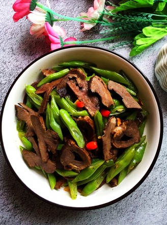 Stir-fried Pork Heart with Green Beans recipe