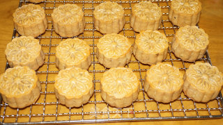 Cantonese Five-nen Moon Cake recipe