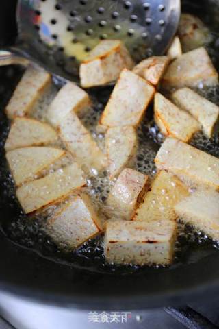 Braised Pork Belly with Okra and Taro recipe